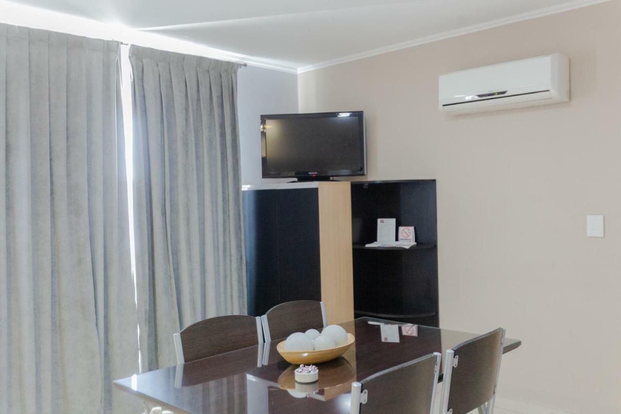 ניוקואן Apart Hotel Rivadavia 815 מראה חיצוני תמונה