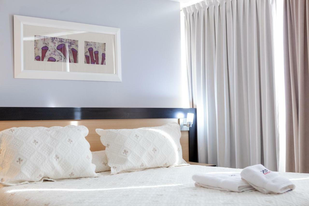 ניוקואן Apart Hotel Rivadavia 815 מראה חיצוני תמונה