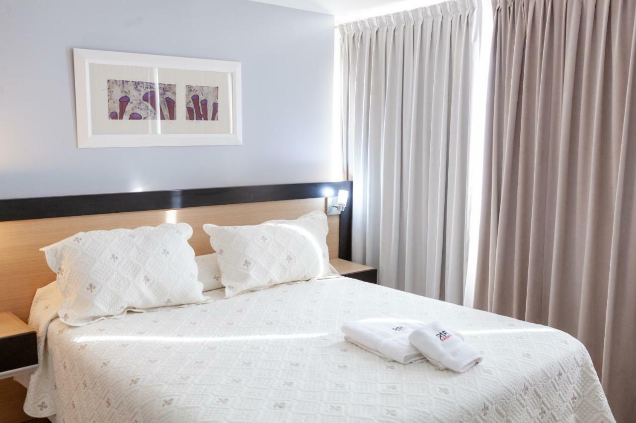 ניוקואן Apart Hotel Rivadavia 815 מראה חיצוני תמונה