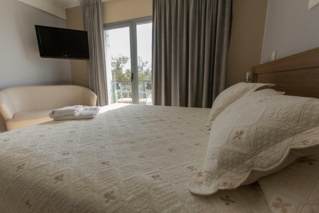 ניוקואן Apart Hotel Rivadavia 815 מראה חיצוני תמונה